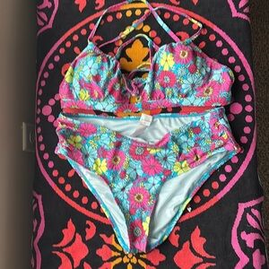 NWT CUPSHE Floral Tie Front Bralette & Shirred Mid Rise Bikini Set L